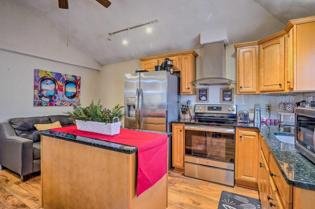 Charming Boston Area Home Less Than 1 Mi To Revere Beach! Екстер'єр фото