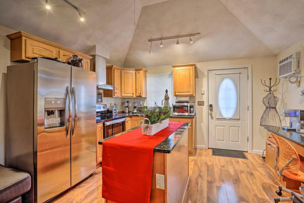 Charming Boston Area Home Less Than 1 Mi To Revere Beach! Екстер'єр фото